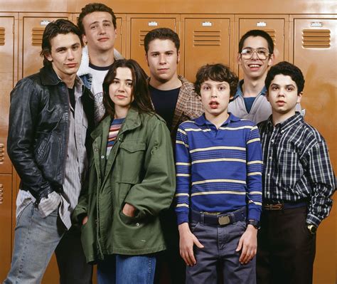  Freaks and Geeks: Một bộ phim truyền hình kinh điển về tuổi thiếu niên đầy bi hài và xúc động!